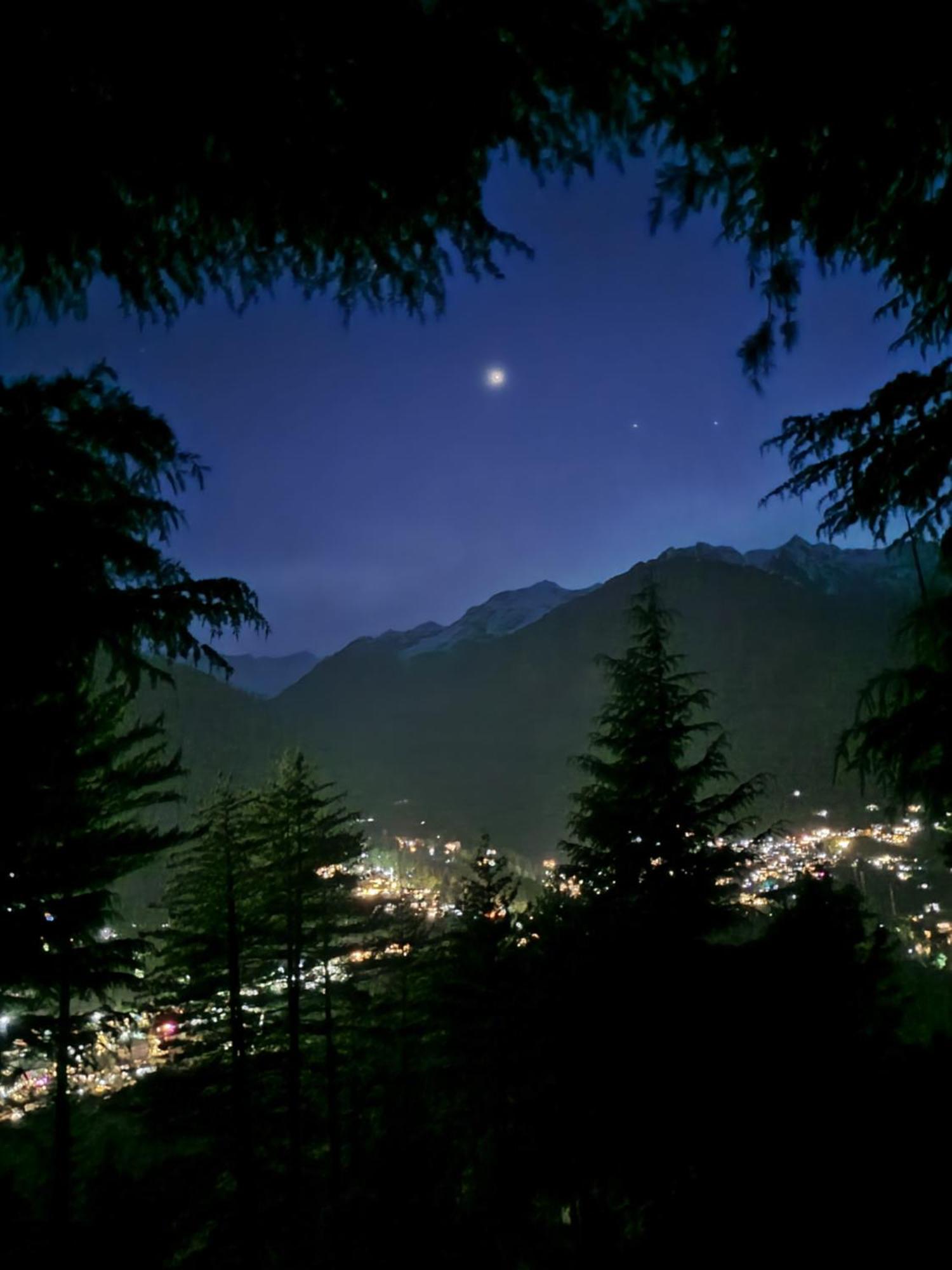 The Homstel Manali Hostel Exterior foto